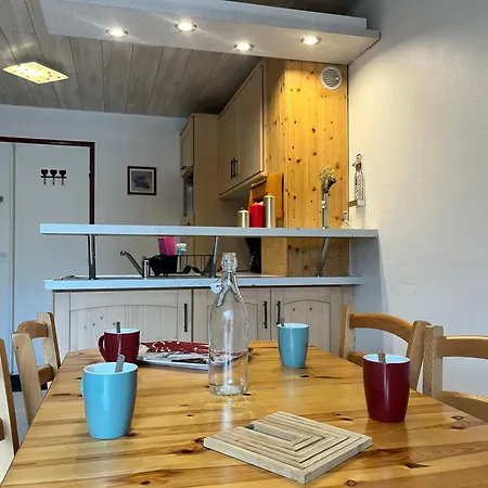 T2 Mezzanine Au Centre De Avec Balcon, Wifi - Fr-1-624-182 Apartamento Samoëns